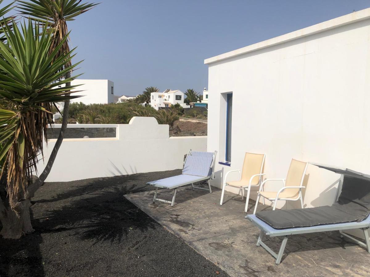 Galan Bungalow Villa Charco del Palo Exterior photo